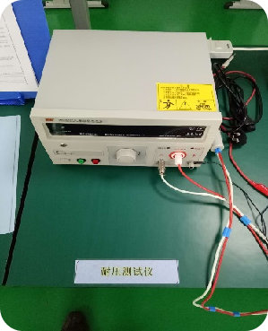 耐压测试仪